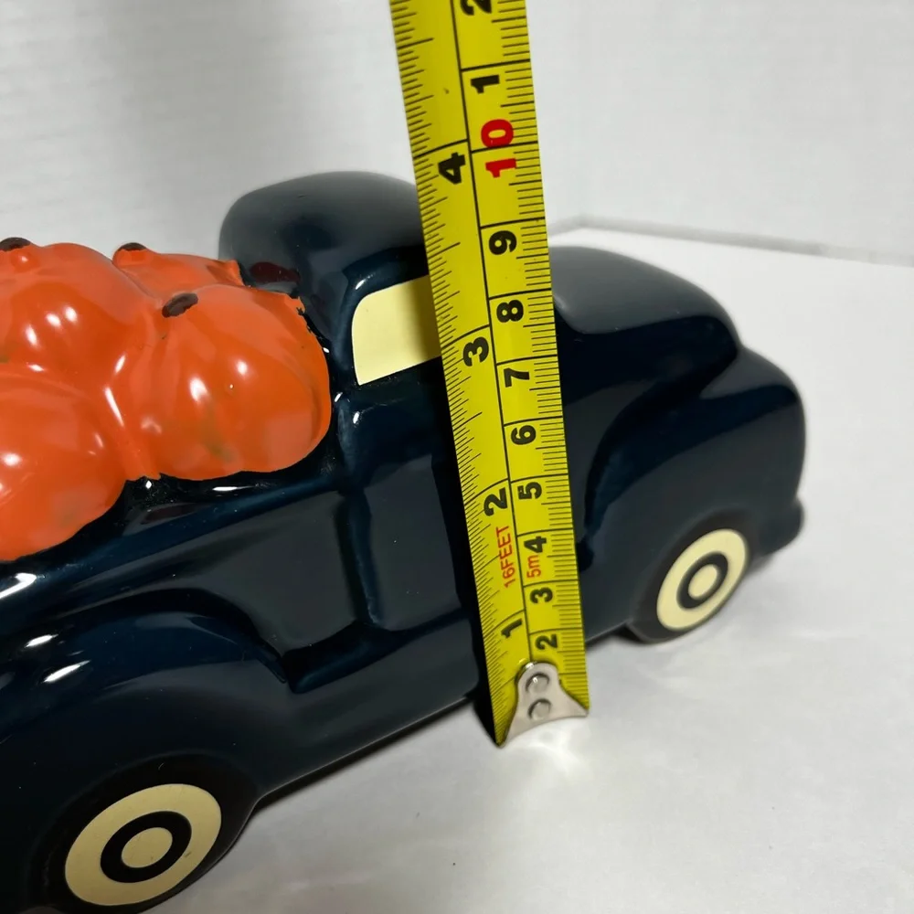 Farmhouse Ceramic Pumpkin Truck Decor